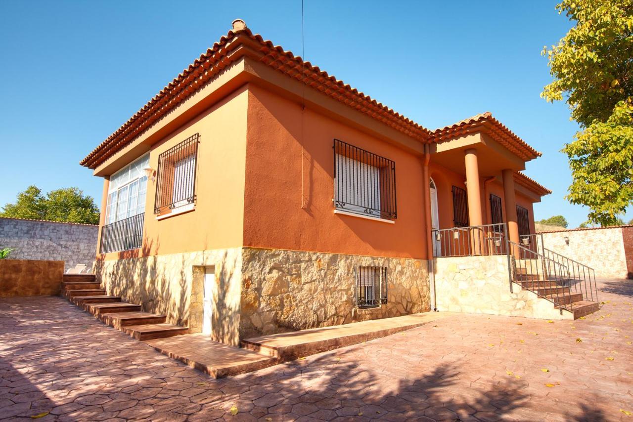 Cuencaloft Villa Del Tio Tomarro บีญัลบา เด ลาเซียร์รา ภายนอก รูปภาพ